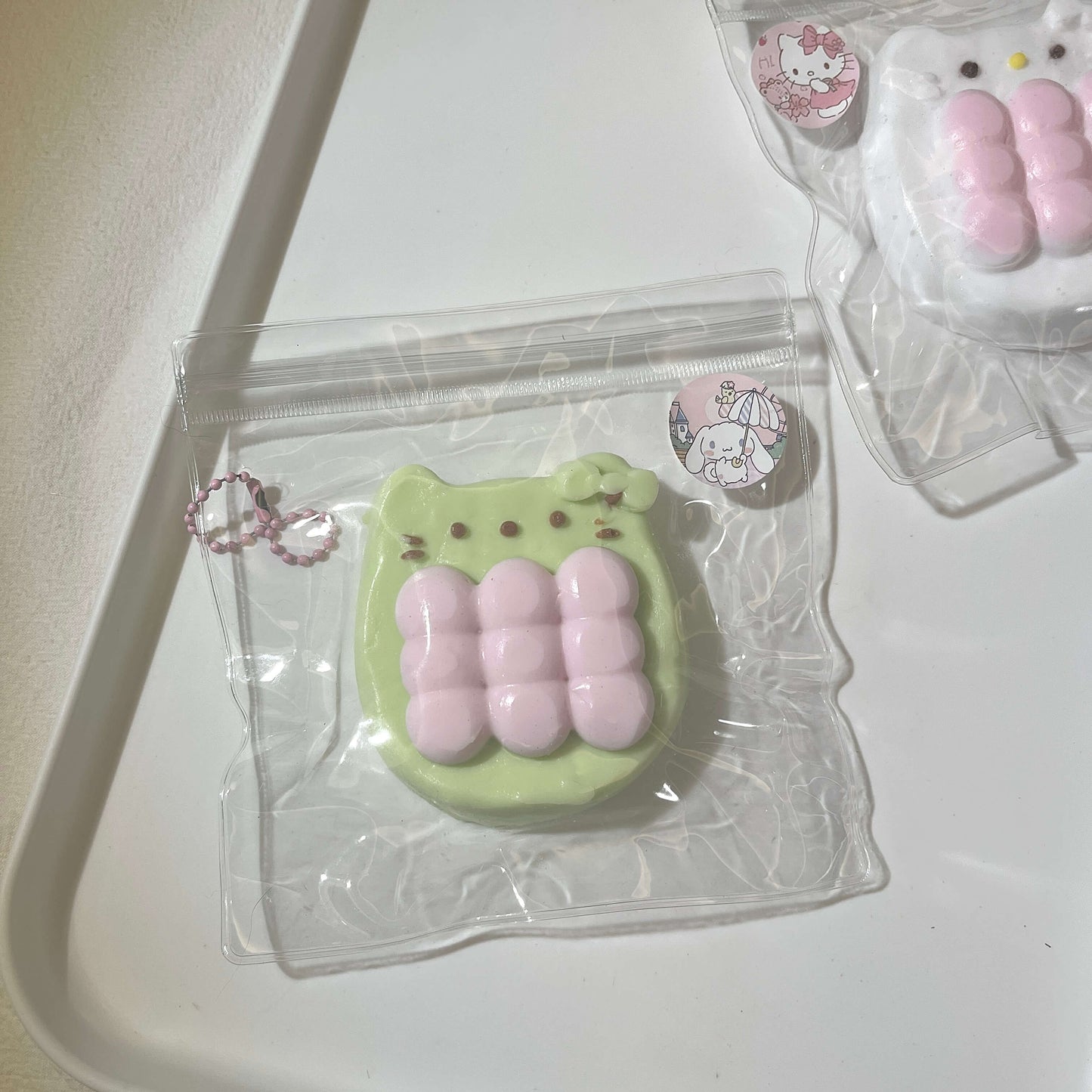 Hello Kitty Telephone Taba Squishy Hand-made Squishy Pretty Squishy Animal