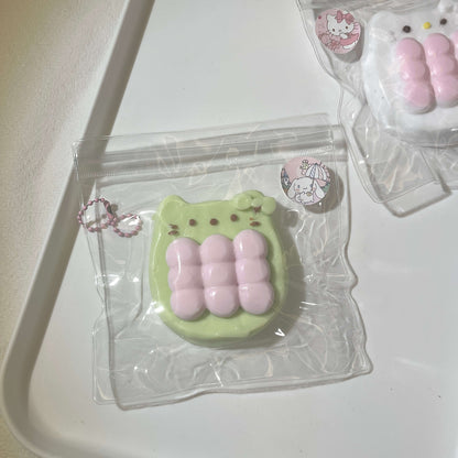 Hello Kitty Telephone Taba Squishy Hand-made Squishy Pretty Squishy Animal